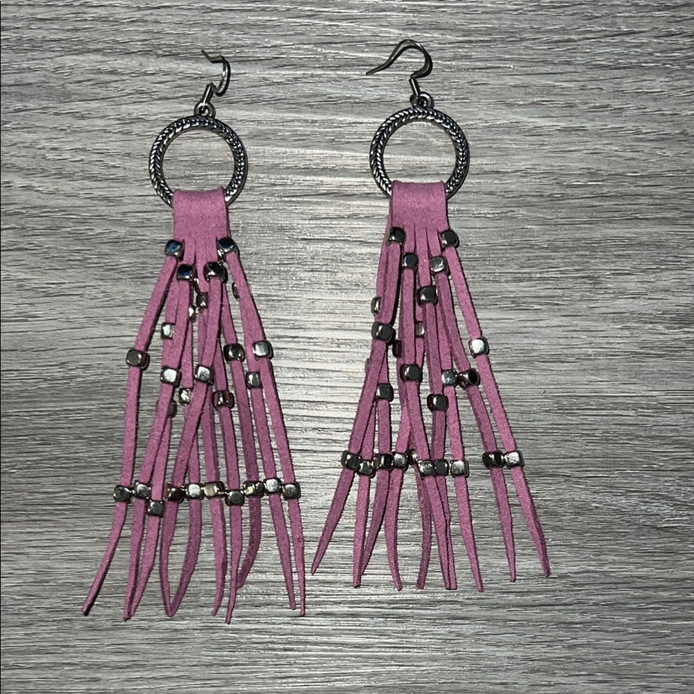 IDYLLWIND WOMEN'S NORA LANE SUEDE FRINGE EARRINGS MAUVE